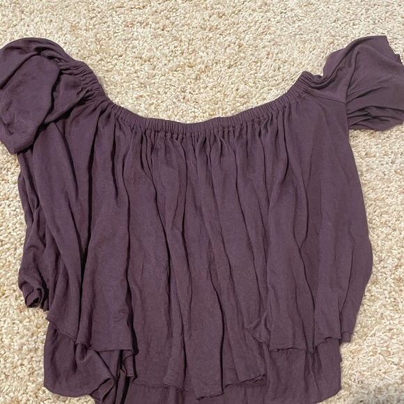 gorgeous dark purple flowy top - Picture 2 of 3